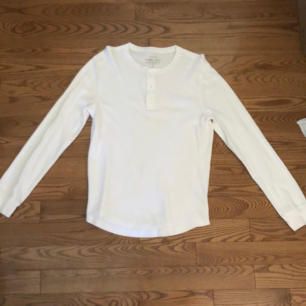 Sonoma Life+Style thermal shirt